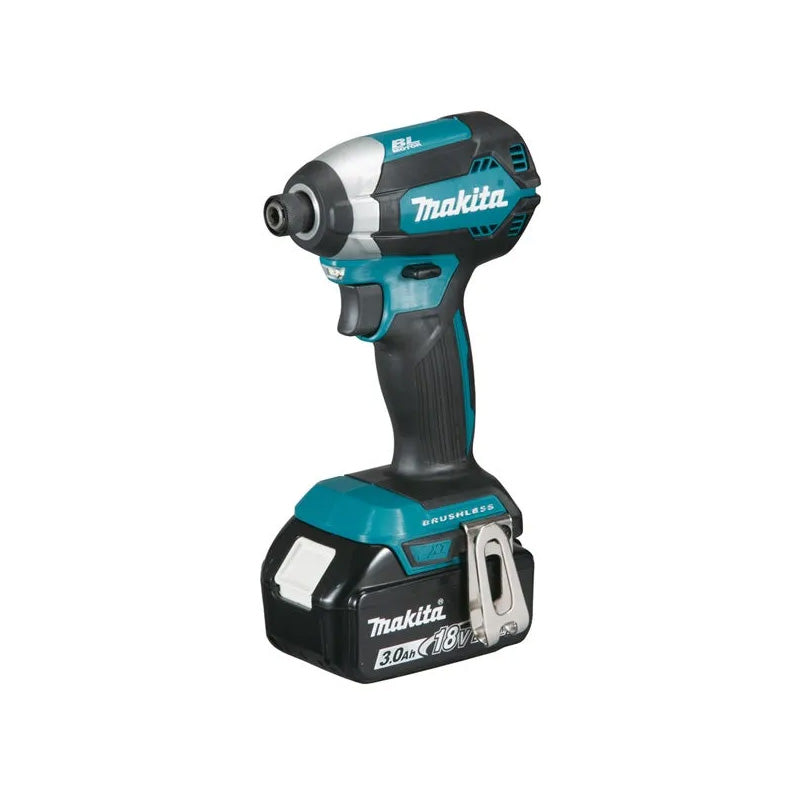 Set of 4 MAKITA 18V Li-Ion DLX4080TX1 machines